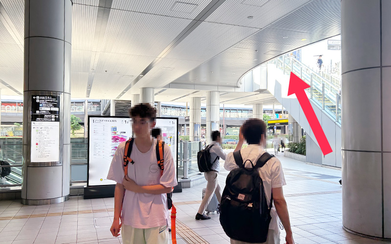 JR大阪駅御堂筋口からの道順2